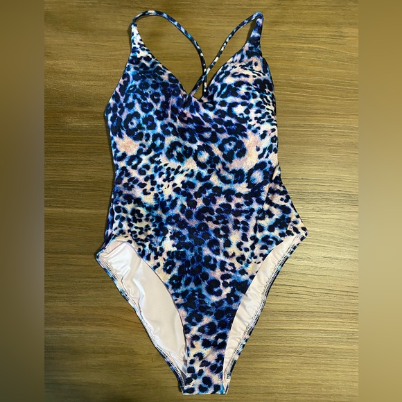 VS Swimsuit NWOT - Picture 1 of 5